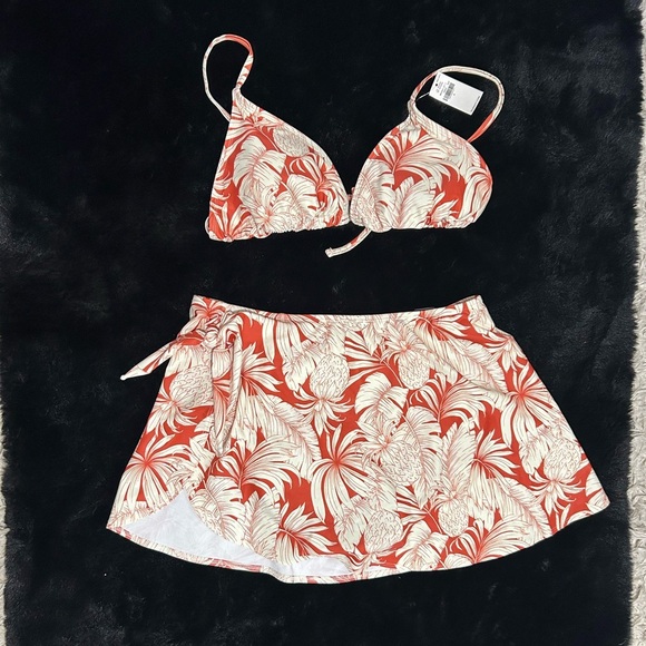 Old Navy Red Rust Tropical Bikini Set w/ Skirt Womens L NWT Pineapple Print Swim - Picture 1 of 11